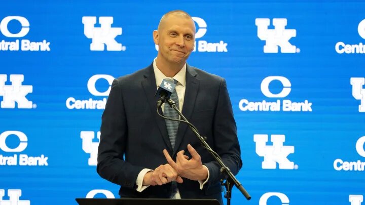 Kentucky Mark Pope  have signed an assistant coach for Kentucky